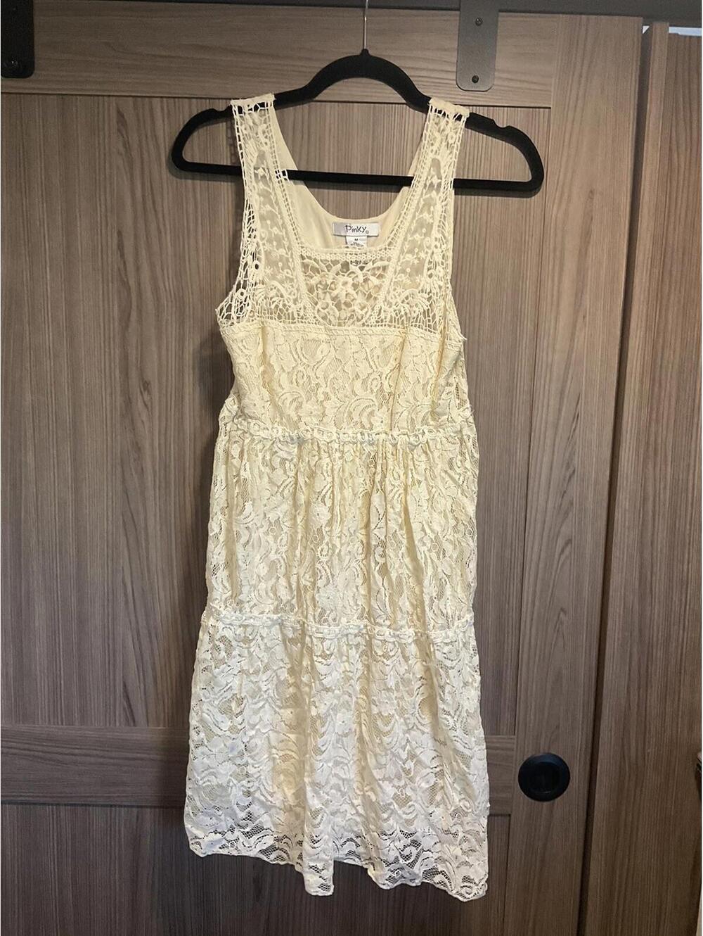 PINKY Womens Off White Lace Top Sleeveless Dress Size M